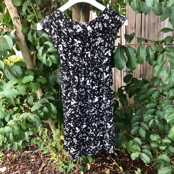 Converse Dress Floral V-Neck Black & White Cottagecore XS - Picture 8 of 10